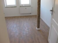 Boden in Dachgeschosswohnung in Stralsund – Immobilienmakler Kerstin Hilsinger